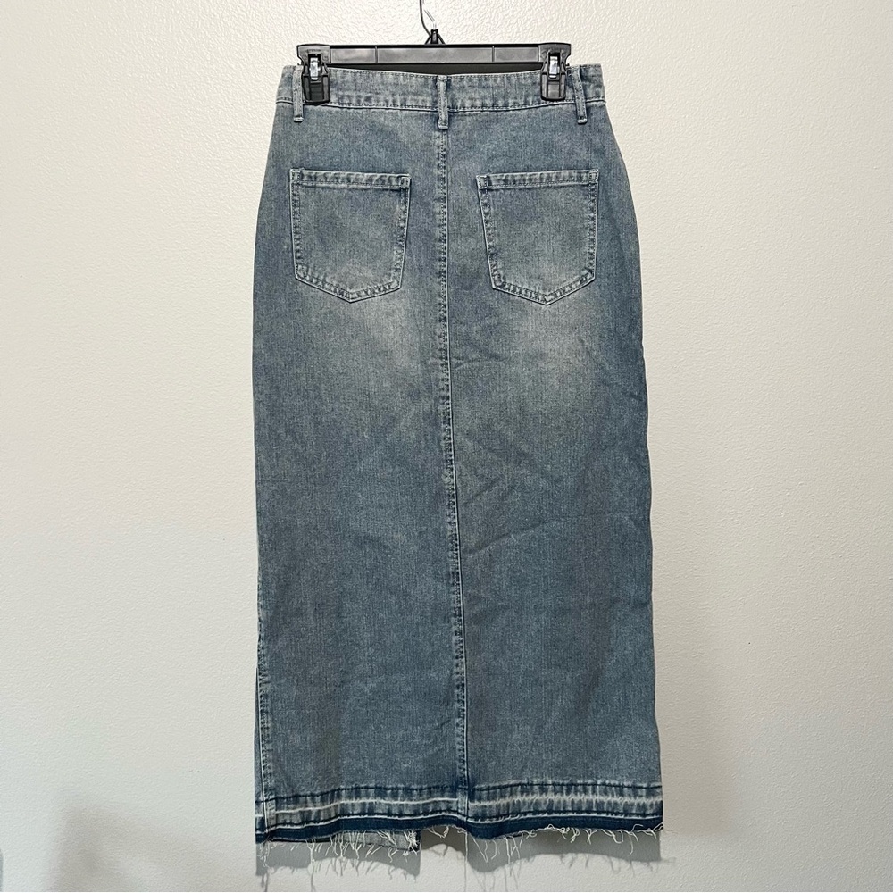 HAPPILY GREY-NWT Denim Long Maxi A Line Skirt with Slit Size 3/25 - Picture 3 of 5